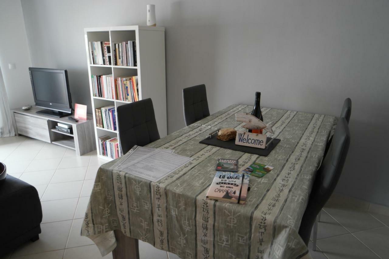Welcome House Villa ลากอส ภายนอก รูปภาพ